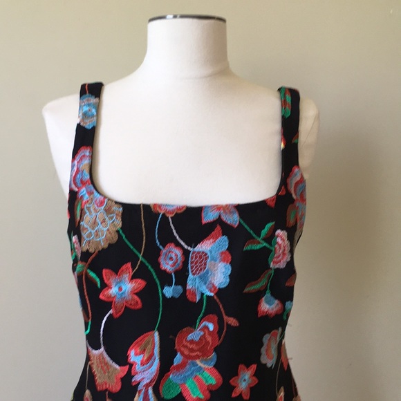 Nicole Miller Size 8 Floral Embroidered Dress Sz 8 - Picture 2 of 8
